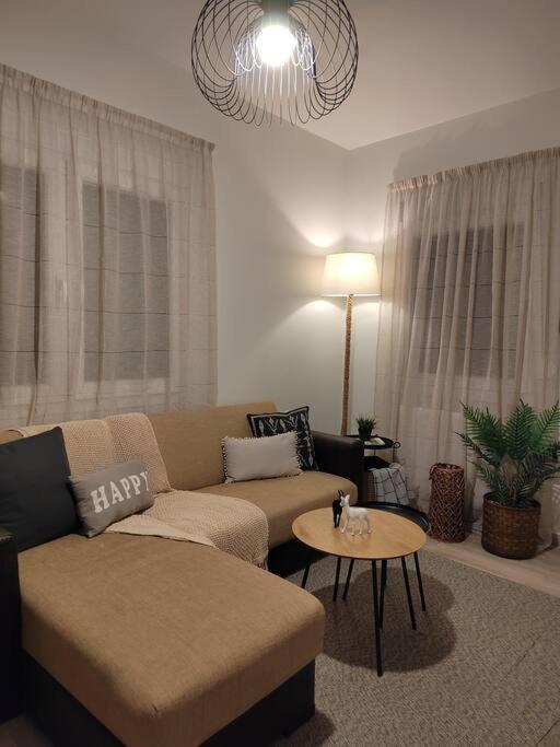 شقة Cosy House With Garden فولوس المظهر الخارجي الصورة